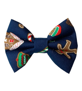 Gingerbread Village dog bow tie in navy cotton poplin.  Handmade in the UK and washable 