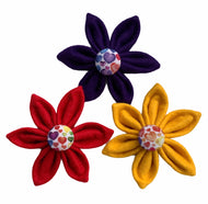 Handmade felt collar flowers for dogs. Made I the U.K.