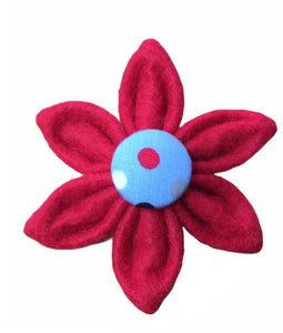 Blue and red felt flowers with co-ordinating blue polka dot button middles. Designed to match the Dotty Blue Dilyn dog collar, lead and bandana. Handmade in the U.K.