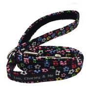 Fabric dog lead in a Ditsy floral cotton print. Washable and designed to co-ordinate with our range of dog collars, bandanas, bow ties and accessories. Handmade in the U.K.