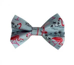 Handmade dog bow tie in a Pretty Flamingo cotton poplin print. Handmade in the UK and washable.